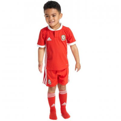 Wales 2018 FIFA World Cup Home Kids Soccer Kit Children Shirt And Shorts