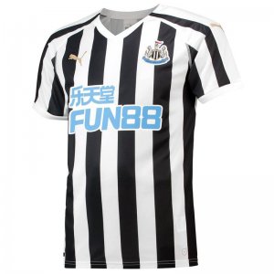 Newcastle United 2018/19 Home Shirt Soccer Jersey