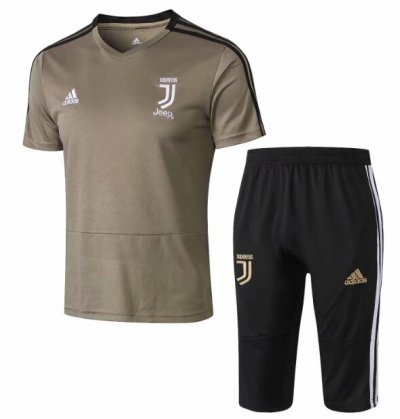 Juventus 2018/19 Apricot Short Training Suit
